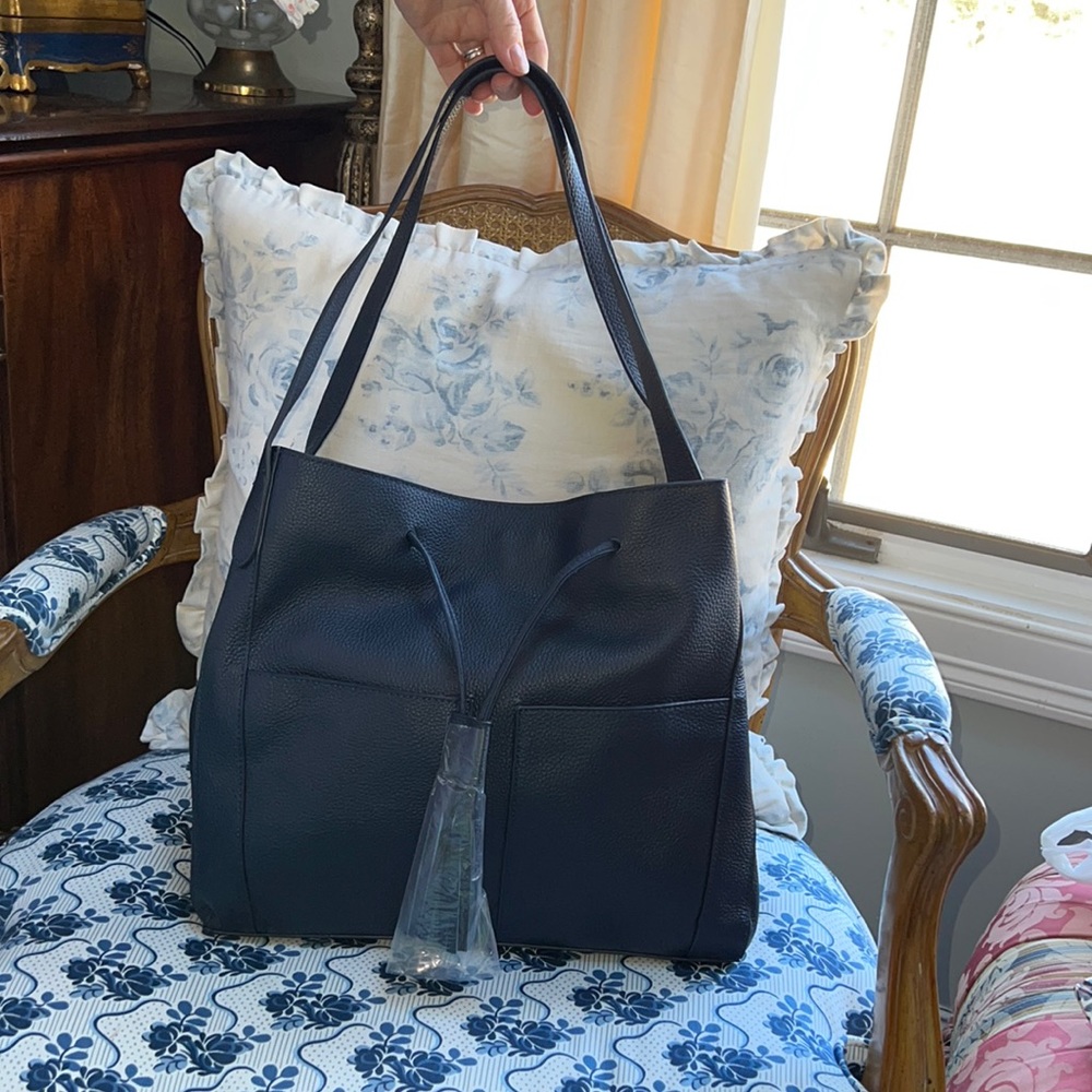 LAGGO navy handbag - NWT